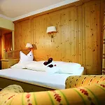 Hotel & Madlochblick