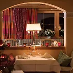 Hotel & Madlochblick