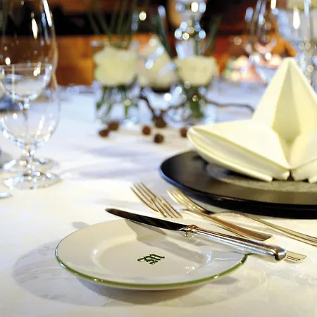 Hotel & Madlochblick Lech am Arlberg