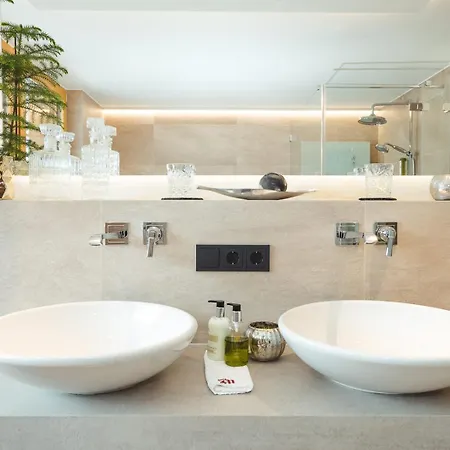 Hotel & Madlochblick 4*