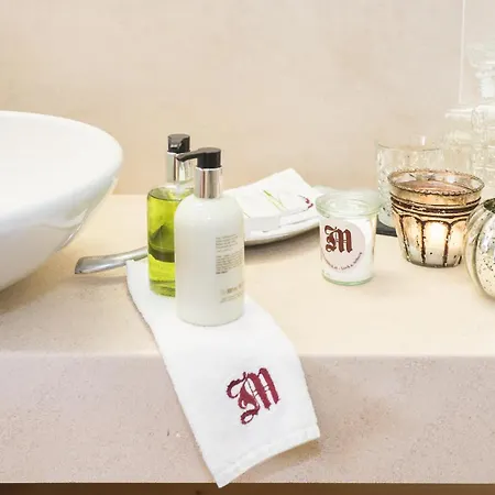 Hotel & Madlochblick