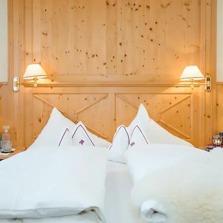 & Madlochblick Hotel 4*