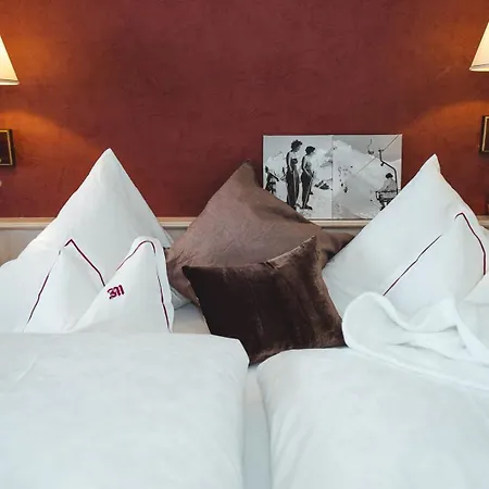 & Madlochblick Hotel