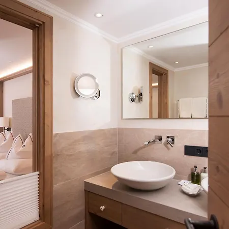 & Madlochblick Lech am Arlberg