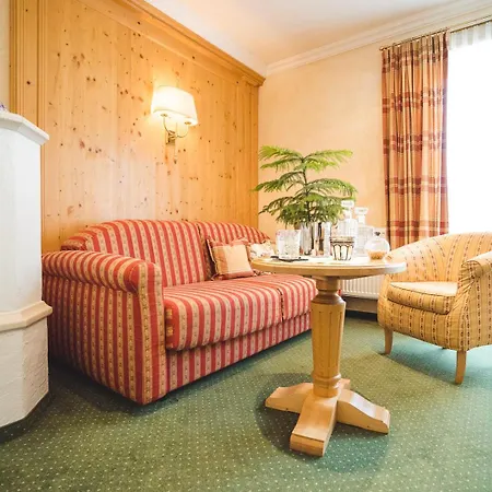 & Madlochblick 호텔 레흐암 아르베르크