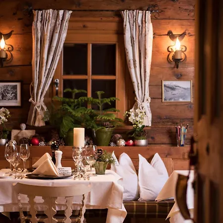 Hotel&chalet Madlochblick Lech am Arlberg