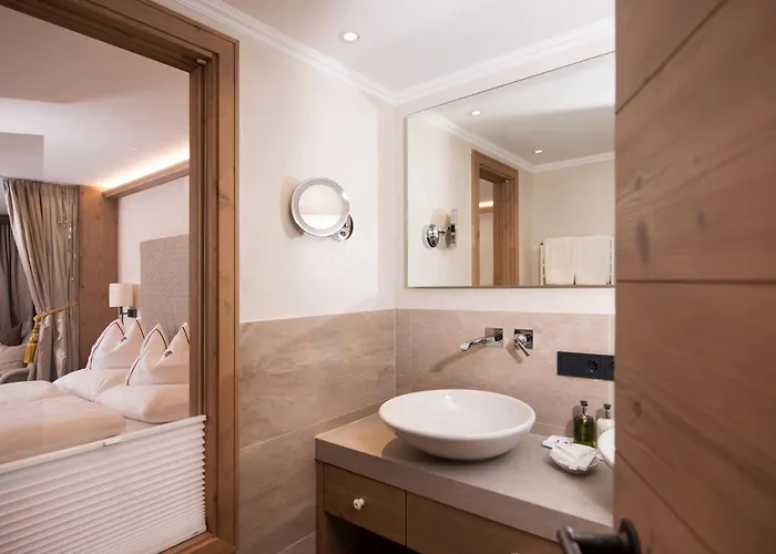 Hotel&chalet Madlochblick Lech am Arlberg